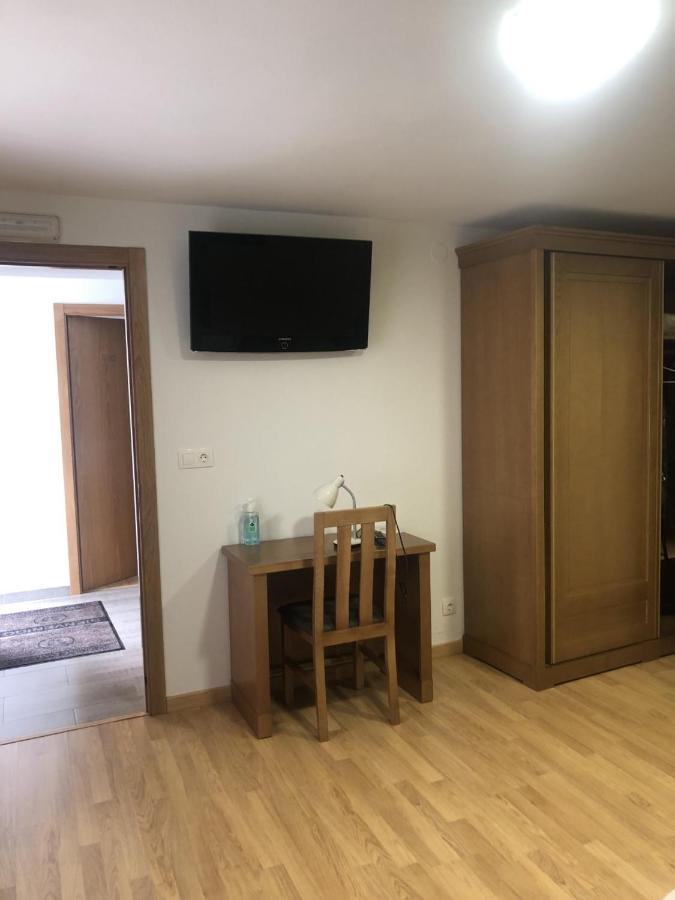 Habitaciones A Casa De Pepe Triacastela Ngoại thất bức ảnh