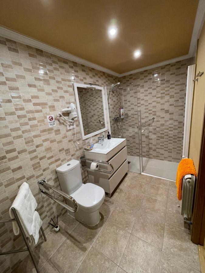 Habitaciones A Casa De Pepe Triacastela Ngoại thất bức ảnh