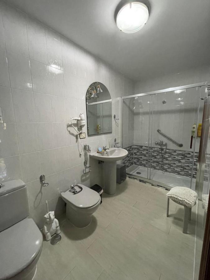 Habitaciones A Casa De Pepe Triacastela Ngoại thất bức ảnh