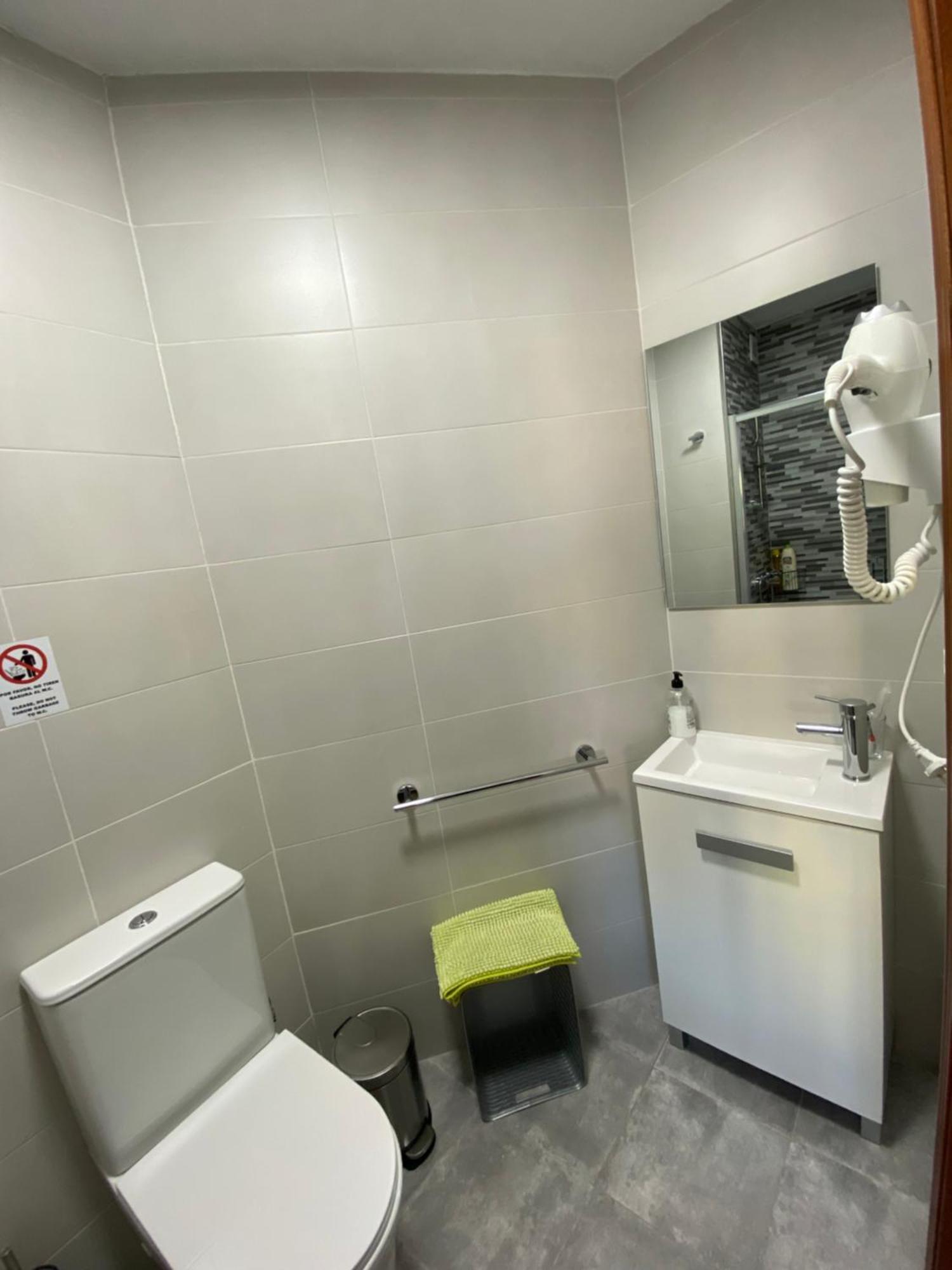 Habitaciones A Casa De Pepe Triacastela Ngoại thất bức ảnh